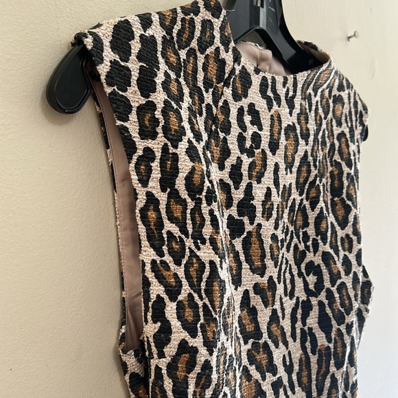 NWT- Alice + Olivia Leopard Print Sleeveless cut out back Dress - Picture 6 of 14